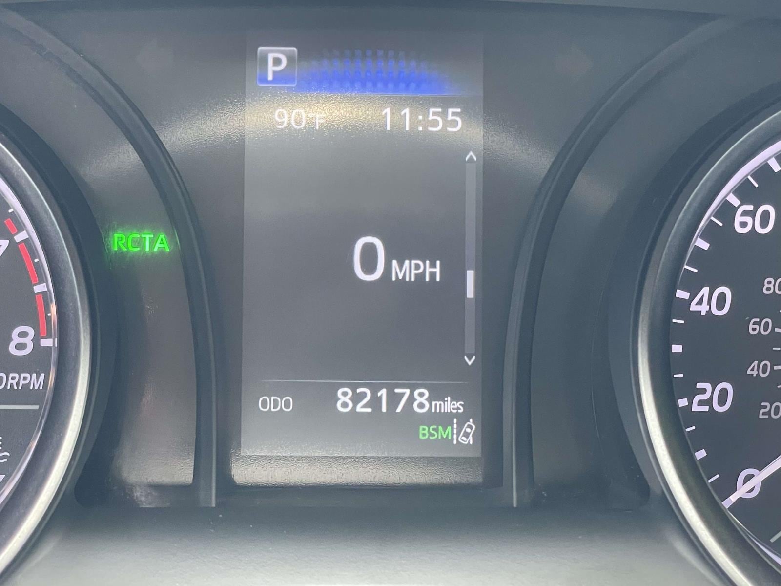 2023 Toyota Camry SE - Photo 17