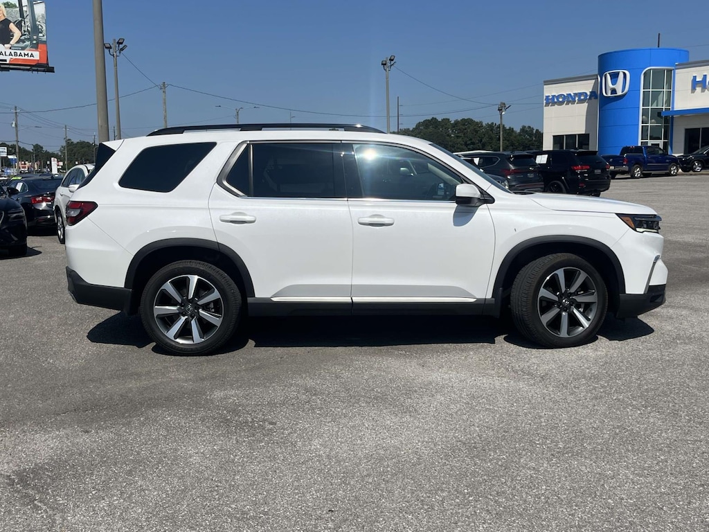 Certified 2025 Honda Pilot Touring AWD Sport Utility