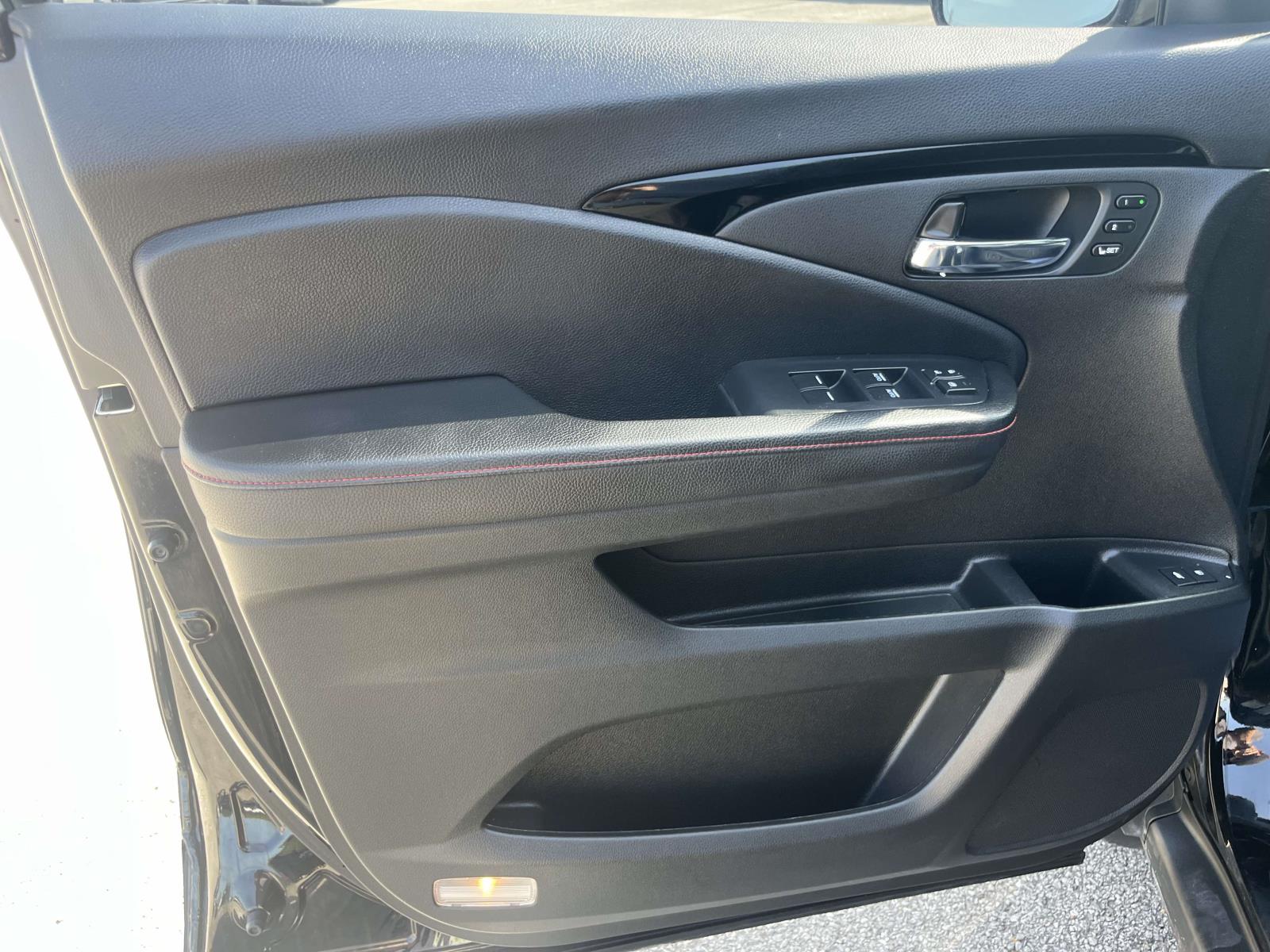 2021 Honda Pilot Black Edition - Photo 12