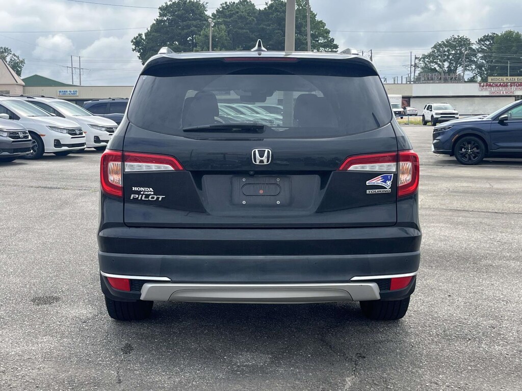 Certified 2022 Honda Pilot Touring 7-Passenger 2WD Sport Utility