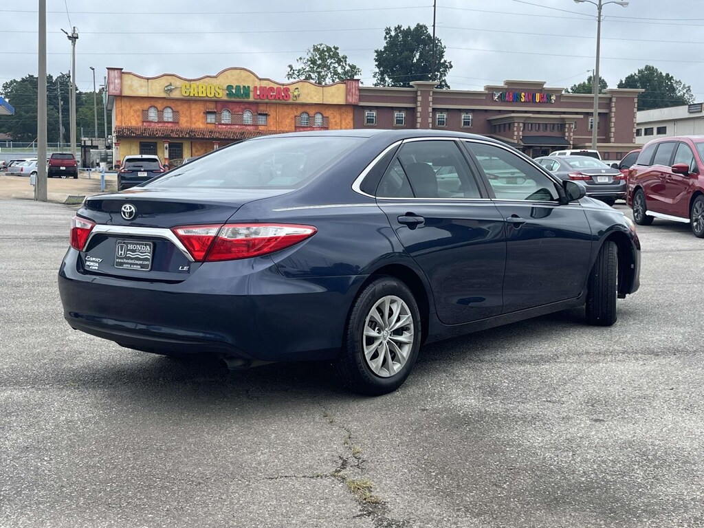 Used 2017 Toyota Camry LE Auto (Natl) Car
