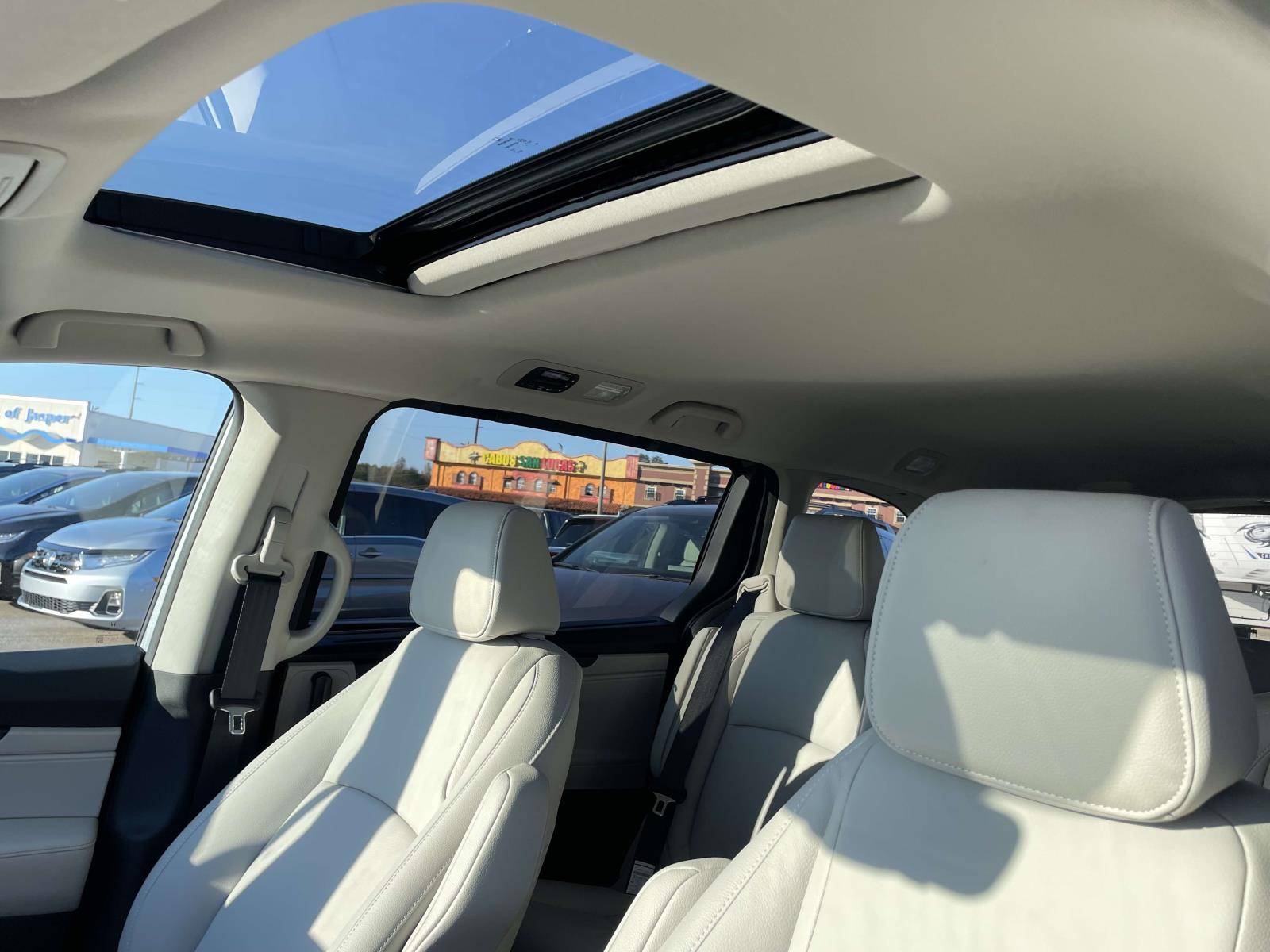 2026 Honda Odyssey EX-L - Photo 9
