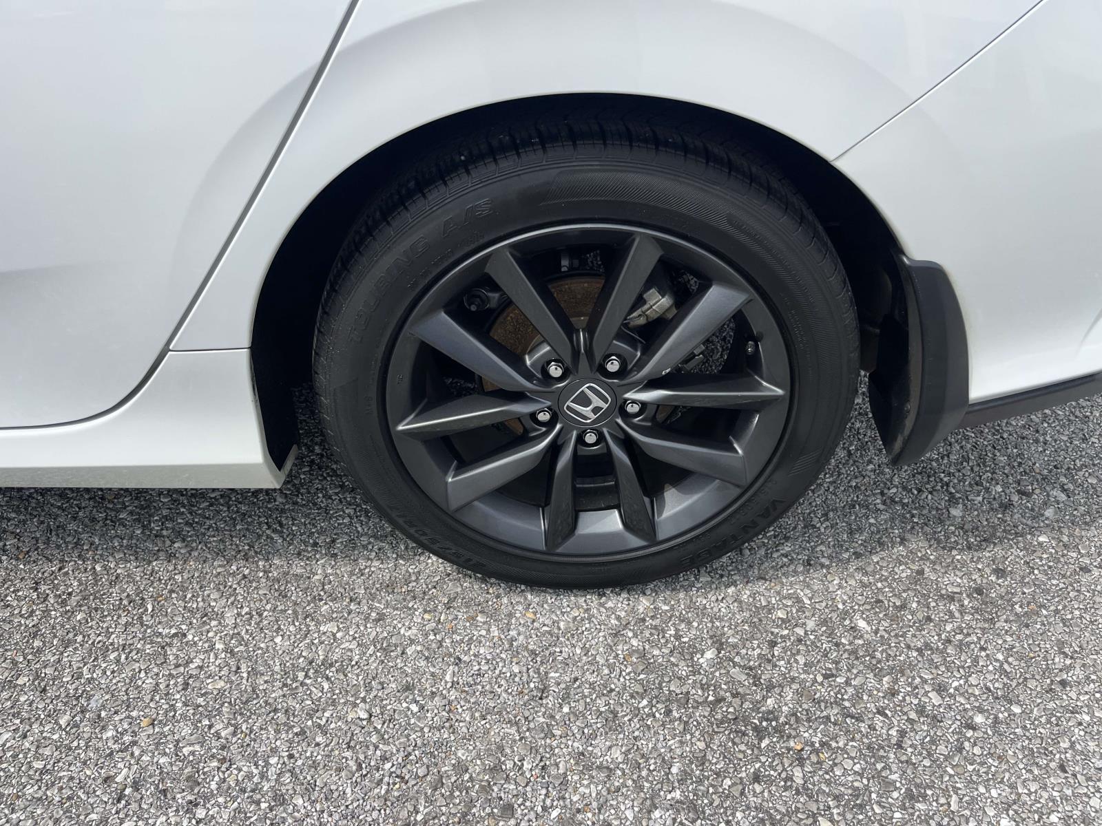 2021 Honda Civic Hatchback EX - Photo 6