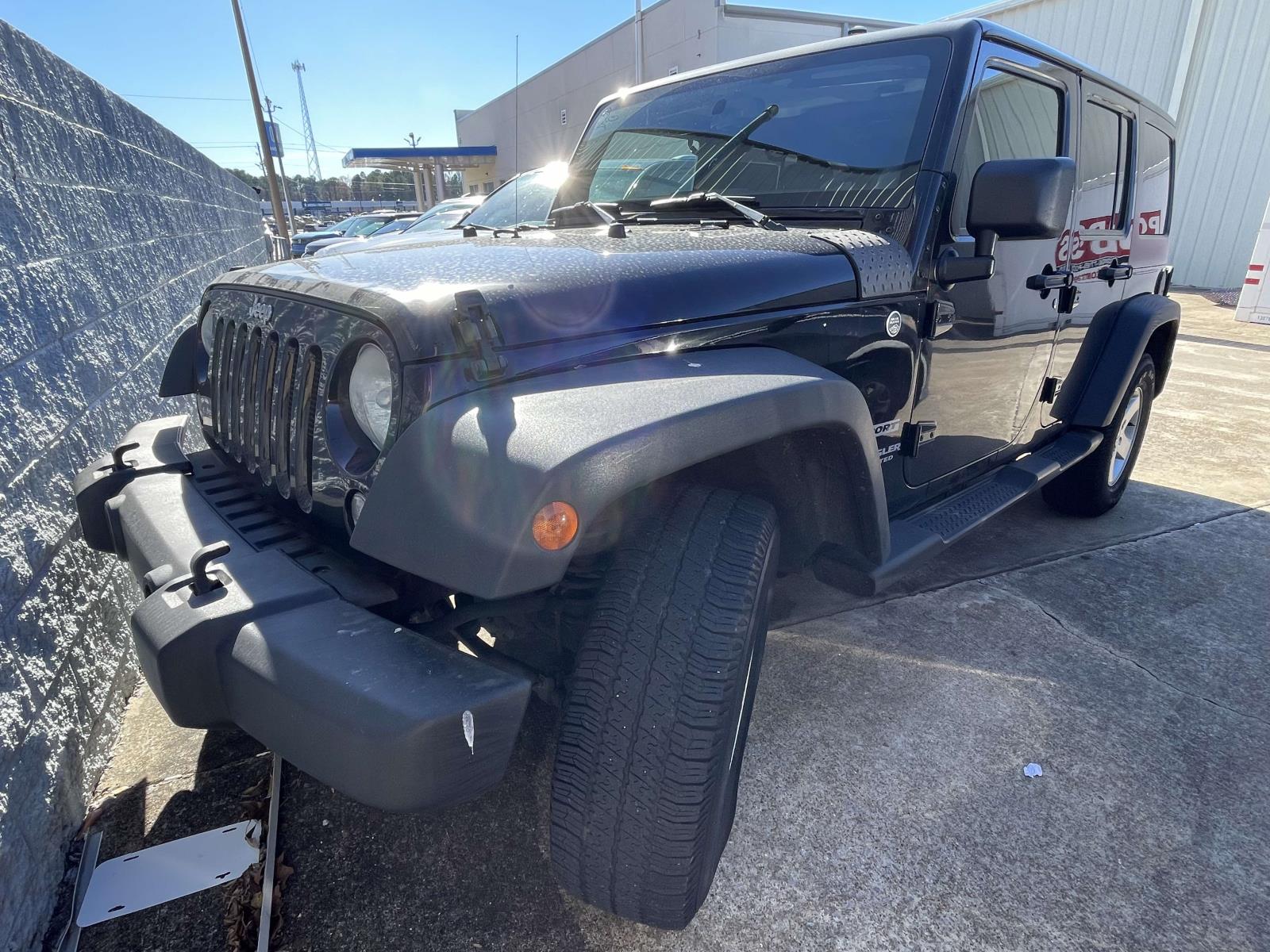 2014 Jeep Wrangler Unlimited Sport's photo