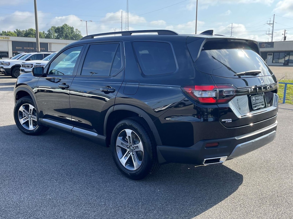 New 2026 Honda Pilot EX-L 2WD SUV