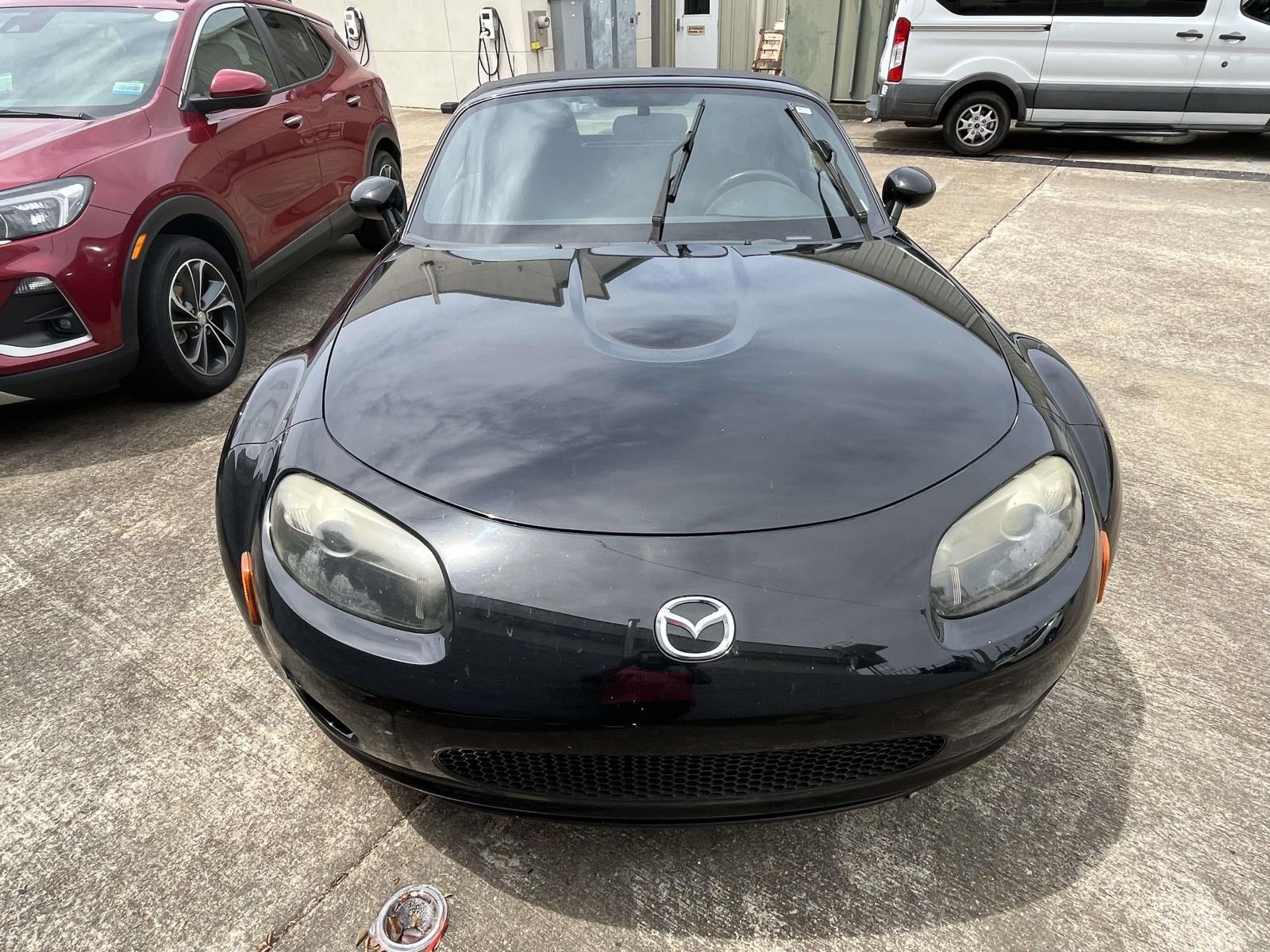 2006 Mazda MX-5 Miata Base