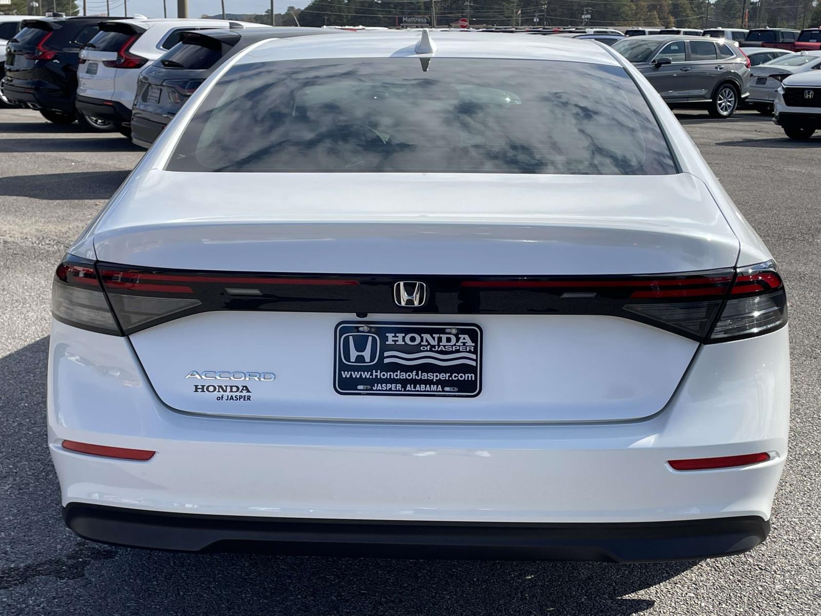2023 Honda Accord LX photo 3