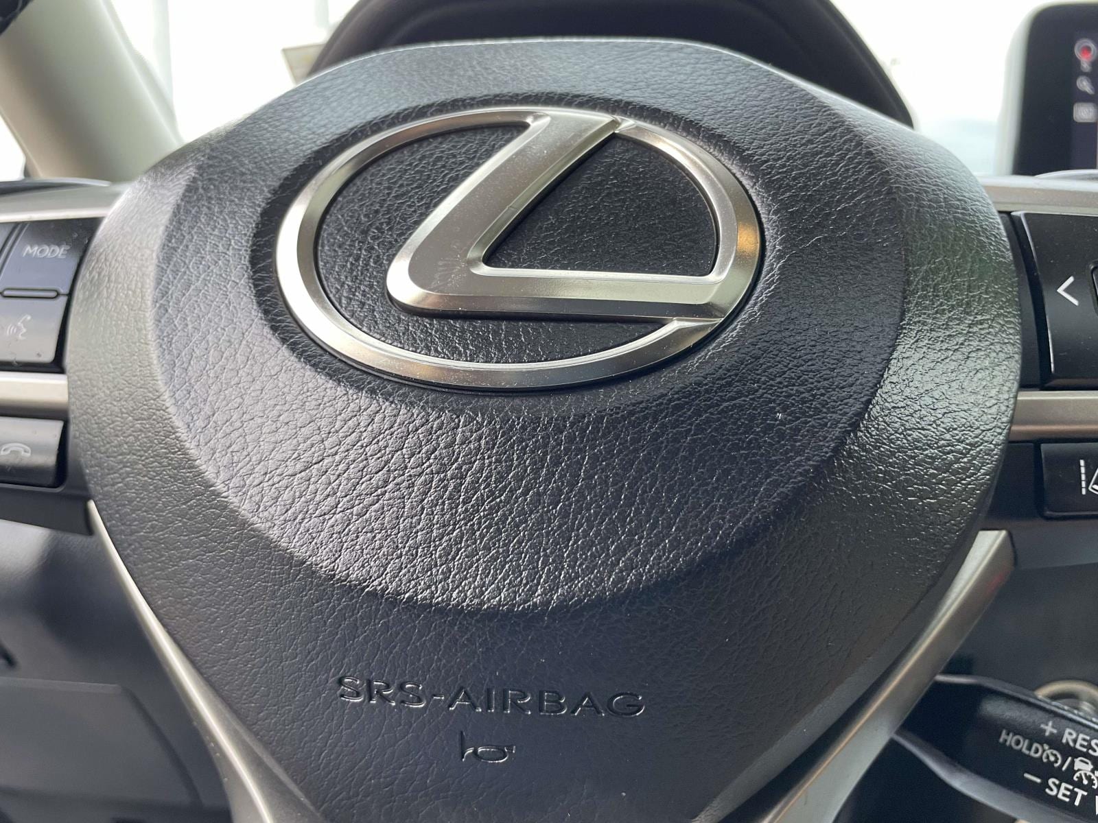 2022 Lexus RX 350 - Photo 22