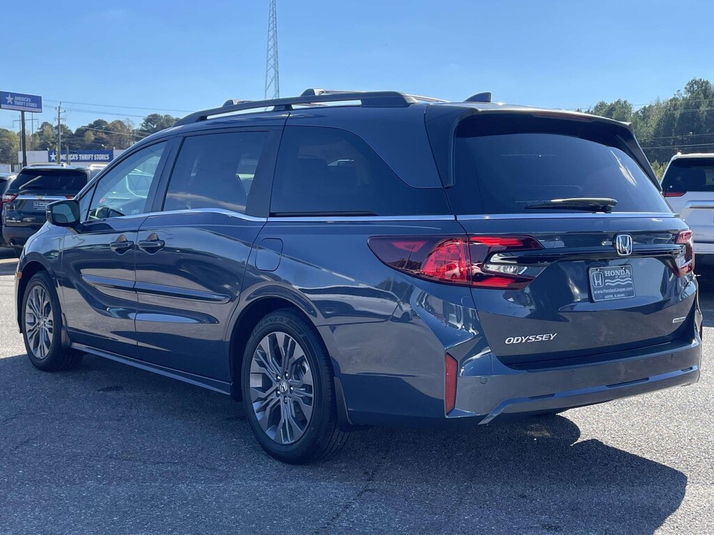 New 2026 Honda Odyssey Touring Auto Van Passenger