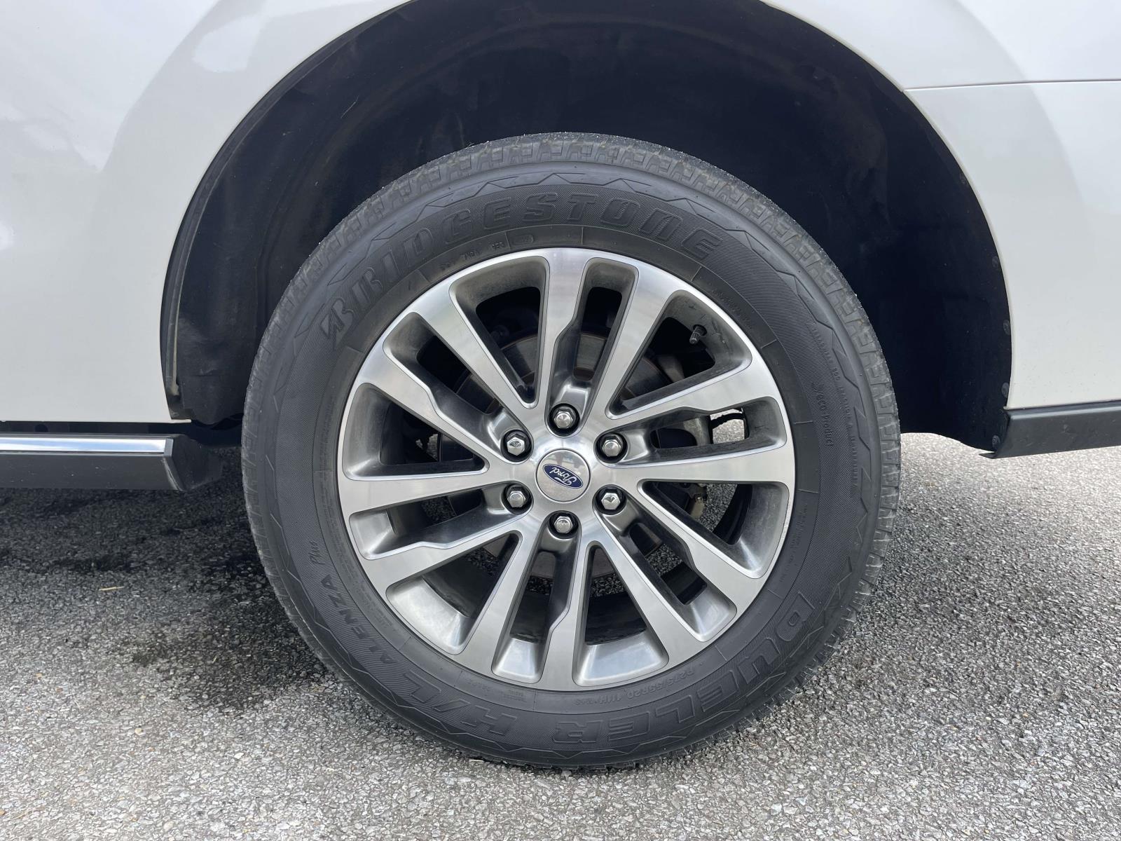 2018 Ford Expedition Limited photo 3