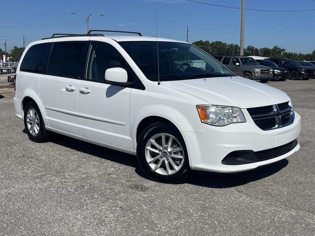 Used 2014 Dodge Grand Caravan Wgn SXT Mini-van, Passenger
