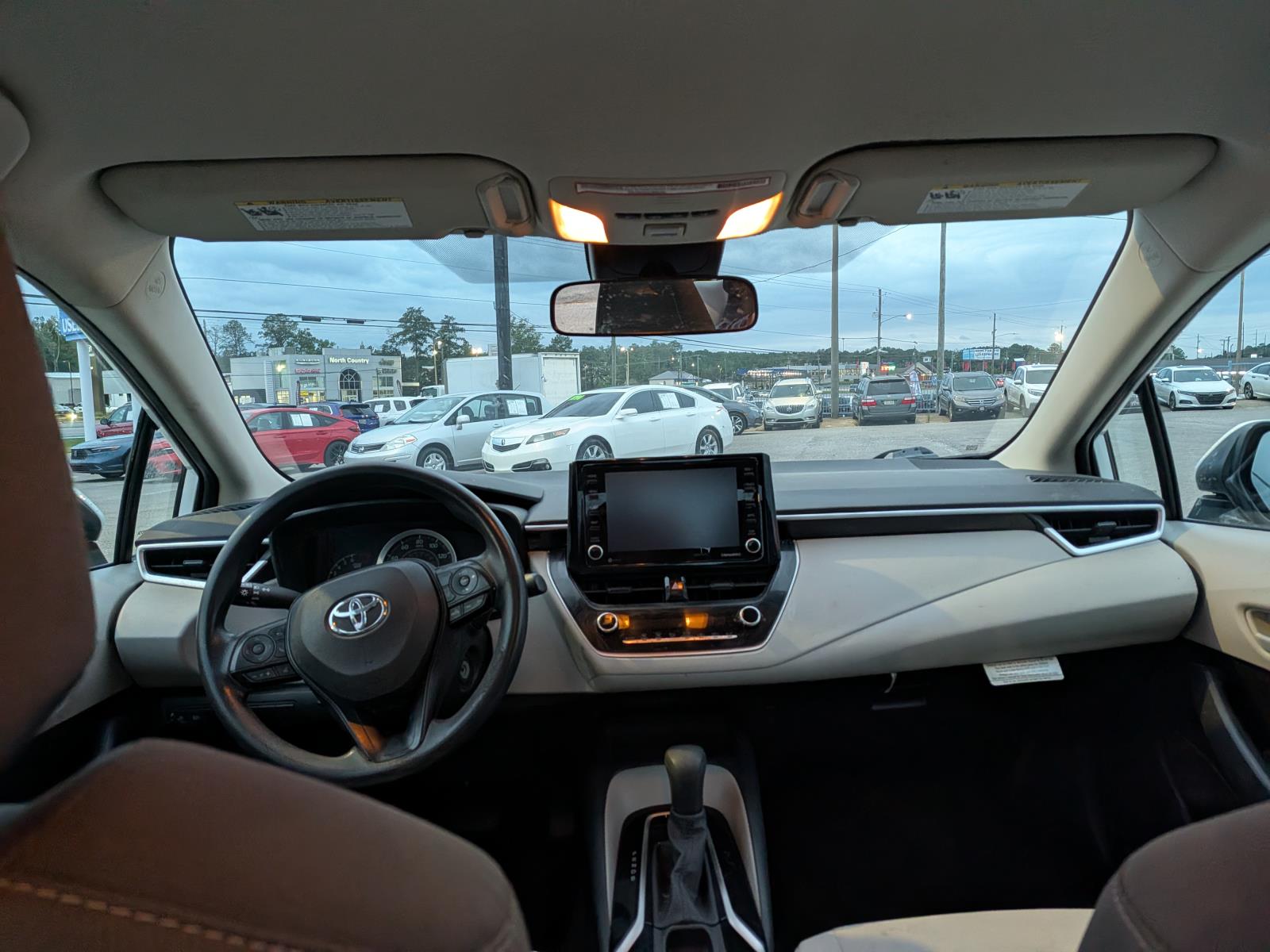 Used 2022 Toyota Corolla LE CVT Car