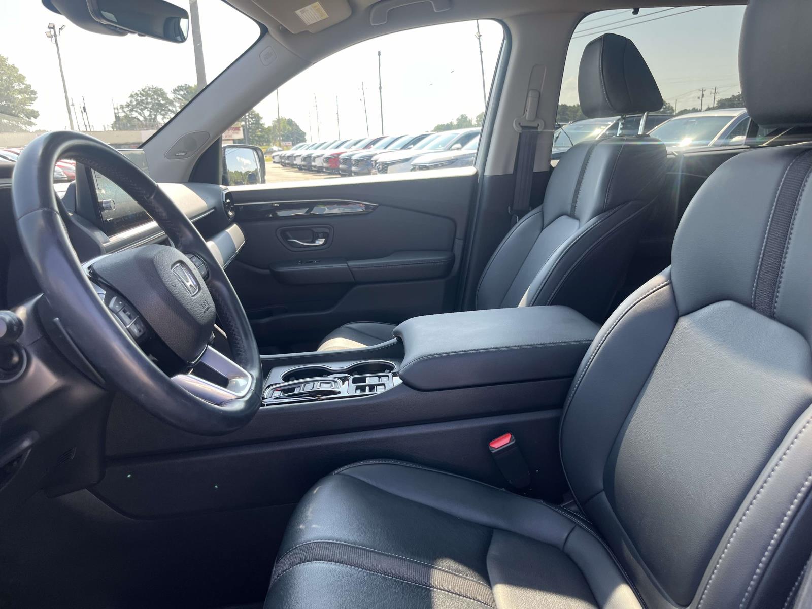 2025 Honda Pilot Touring - Photo 15