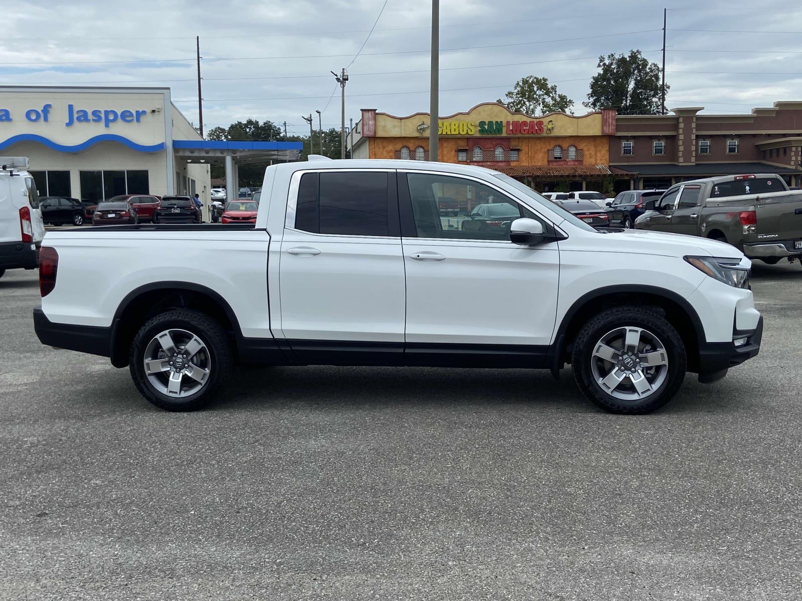 2025 Honda Ridgeline RTL photo 2
