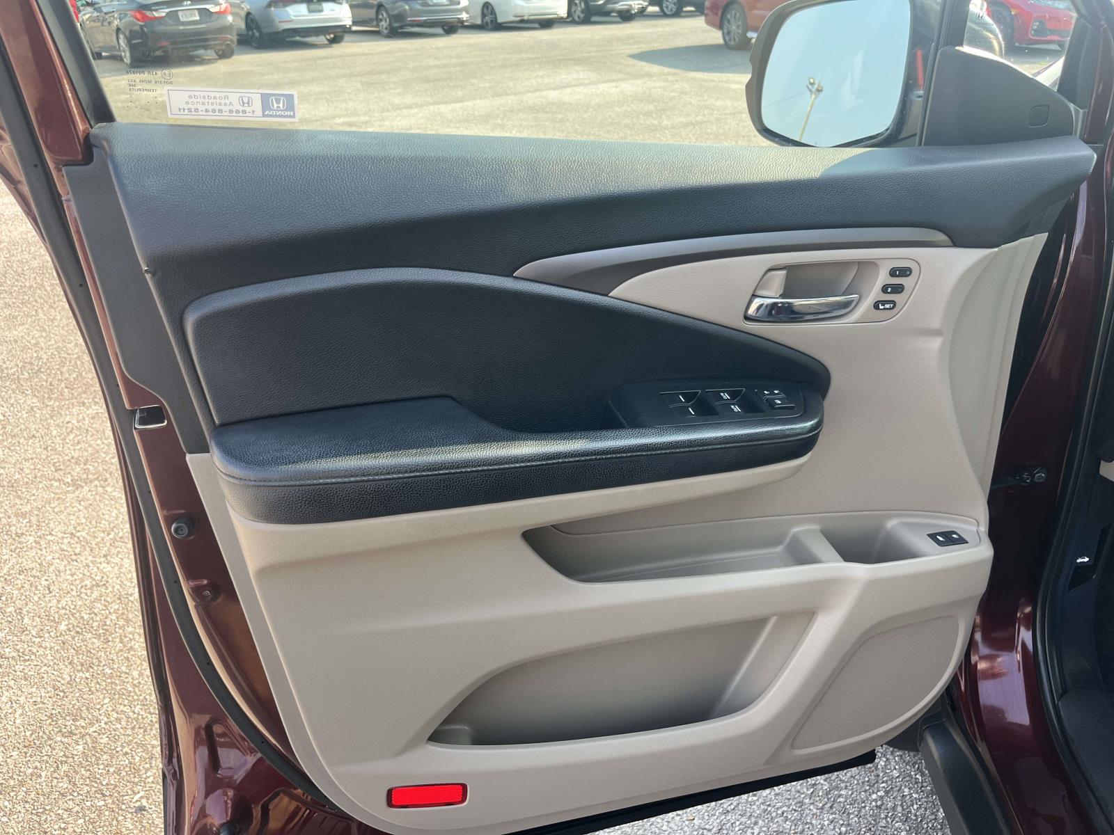 2020 Honda Pilot EX-L - Photo 14