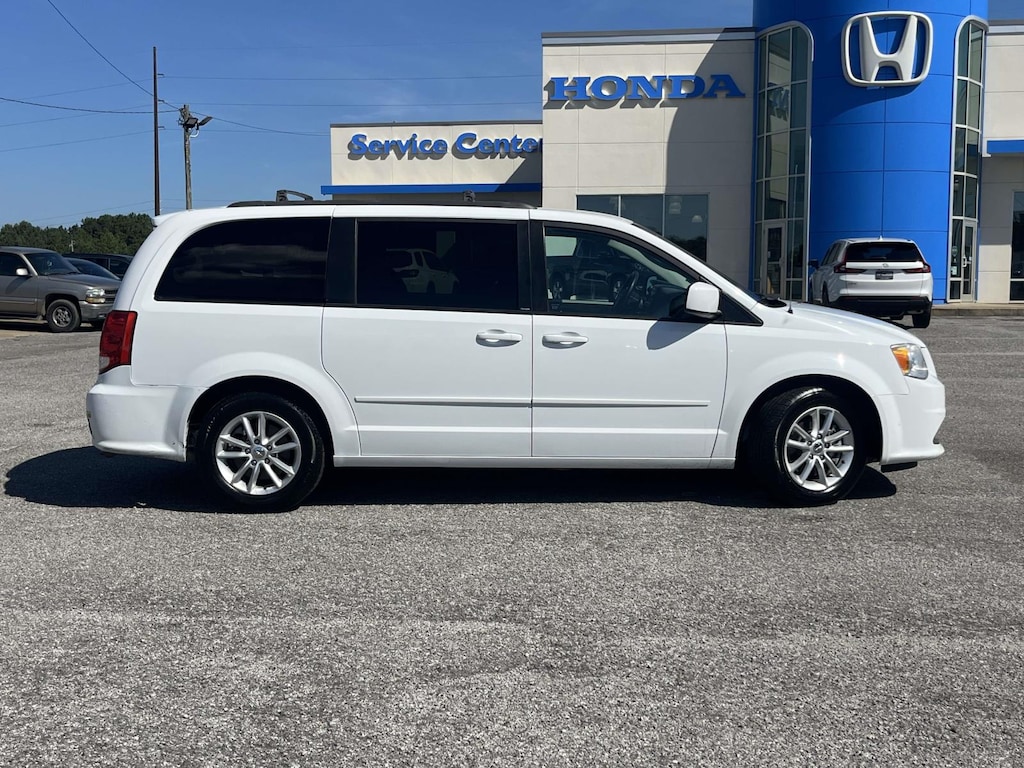 Used 2014 Dodge Grand Caravan Wgn SXT Mini-van, Passenger