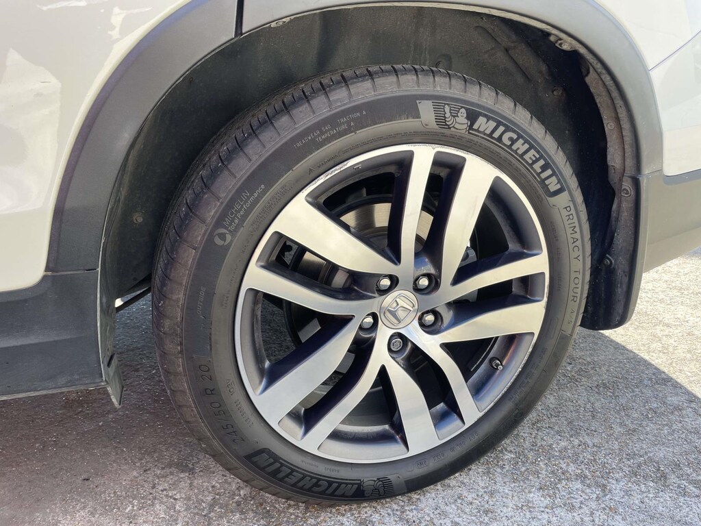 Used 2018 Honda Pilot SUV AWD TOU Sport Utility