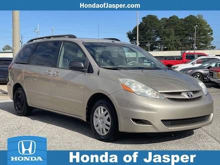 2008 Toyota Sienna Cargo Van CE FWD (Natl) Mini-van, Cargo