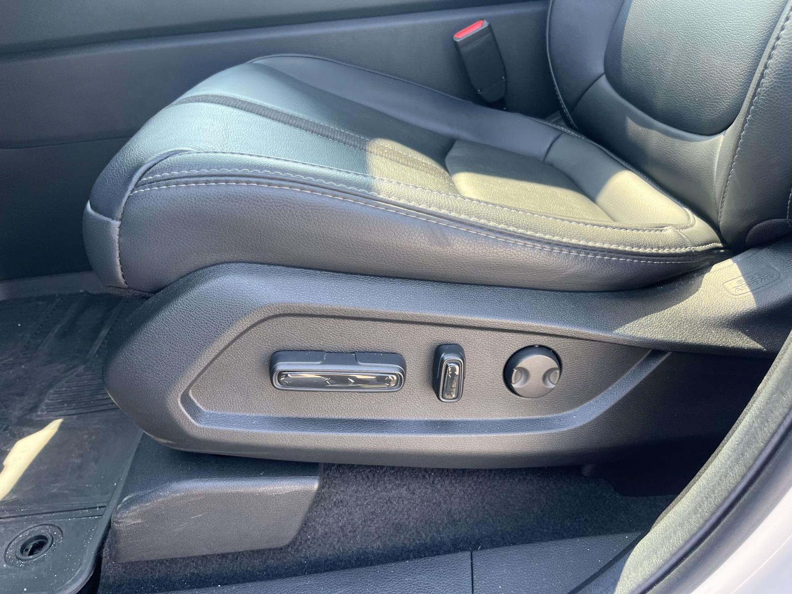 2025 Honda Pilot Touring - Photo 14