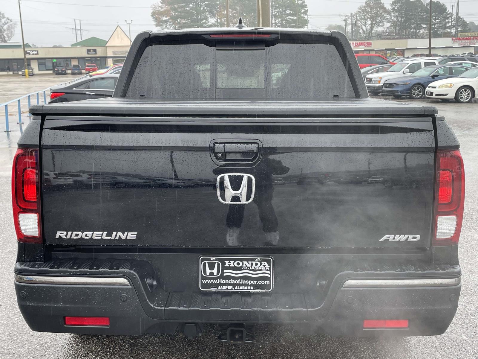 2019 Honda Ridgeline Black Edition photo 3