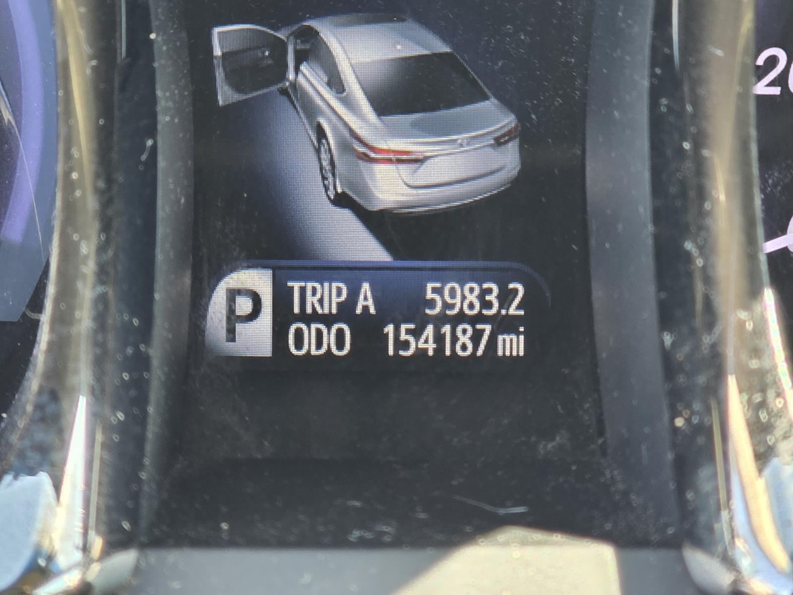 2013 Toyota Avalon XLE Premium Hybrid - Photo 18