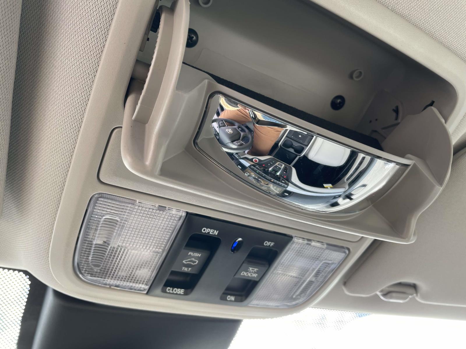 2026 Honda Odyssey EX-L - Photo 14