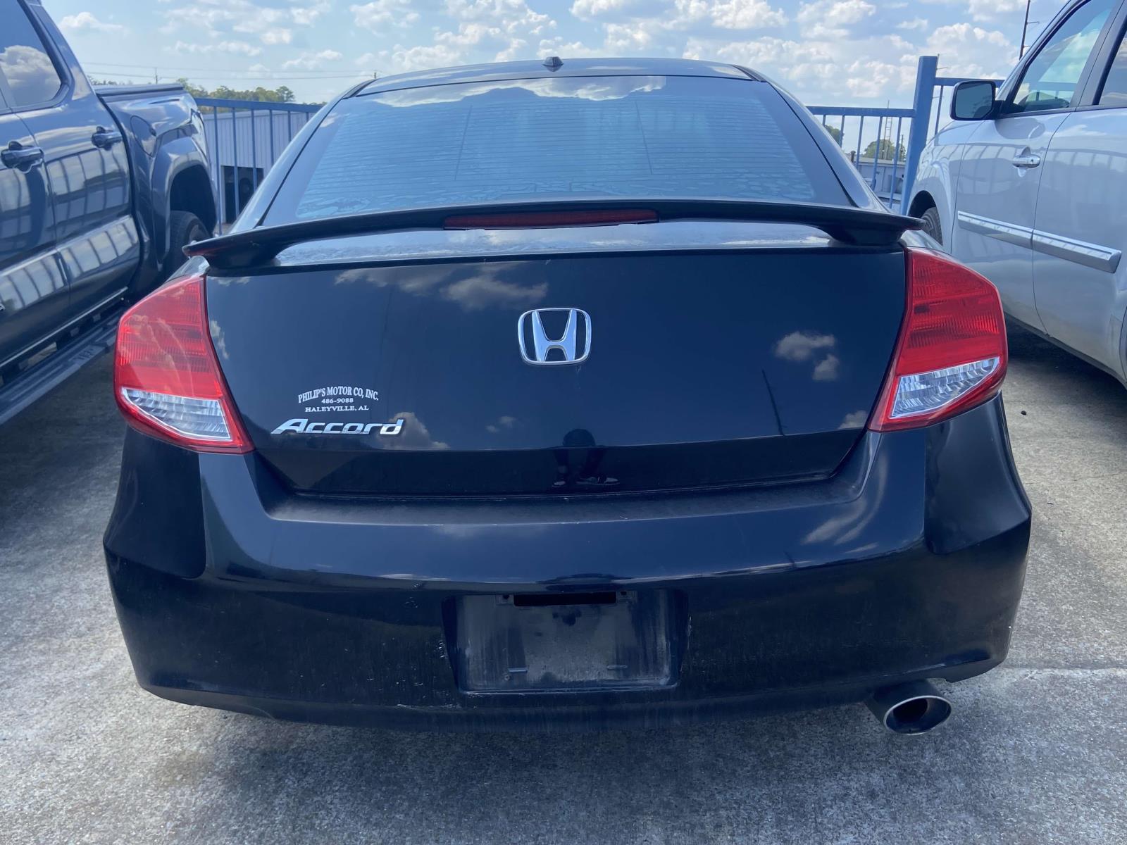 2011 Honda Accord EX-L photo 2