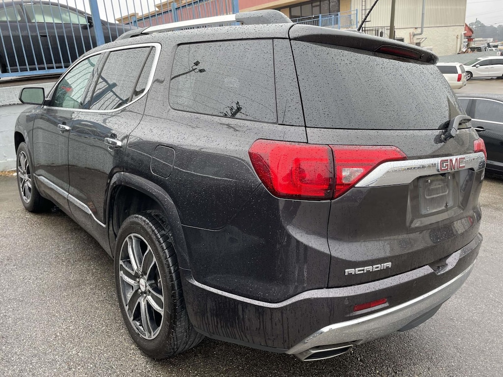 Used 2018 GMC Acadia FWD DENALI Sport Utility