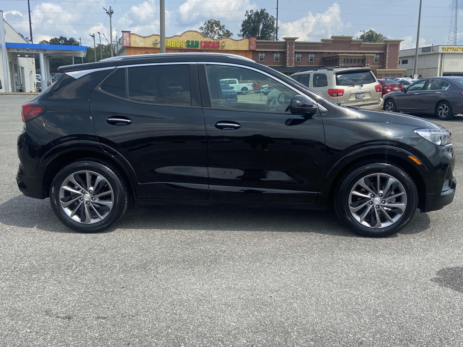 2021 Buick Encore GX Select photo 2
