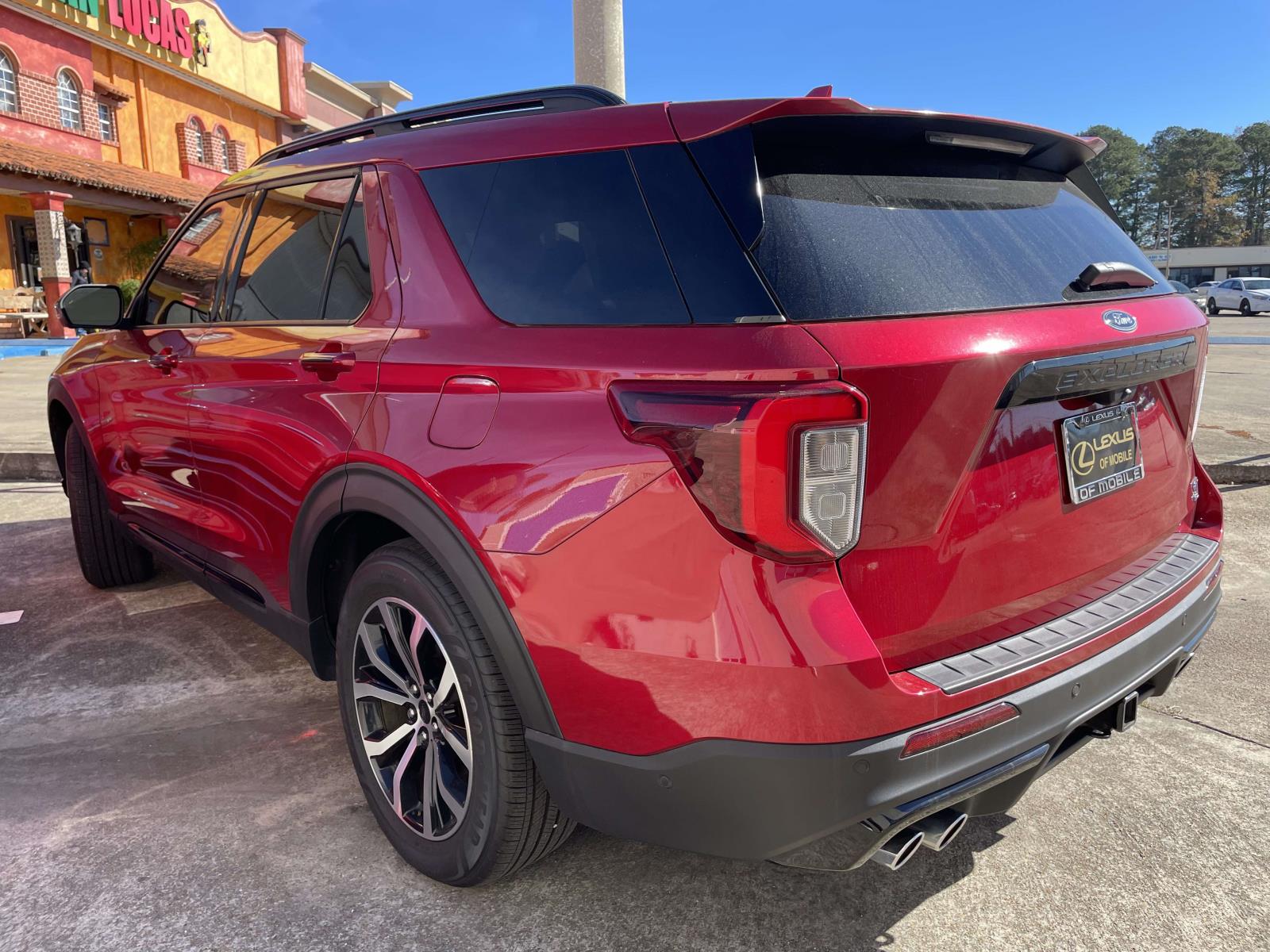 2020 Ford Explorer ST photo 2