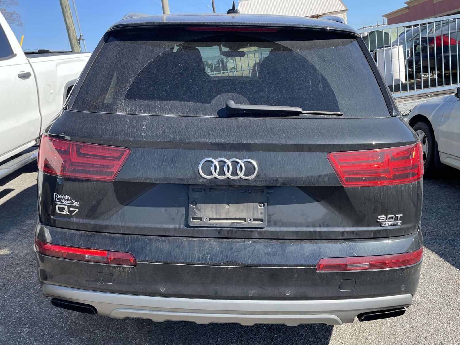 2018 Audi Q7 3.0 Premium Plus photo 4
