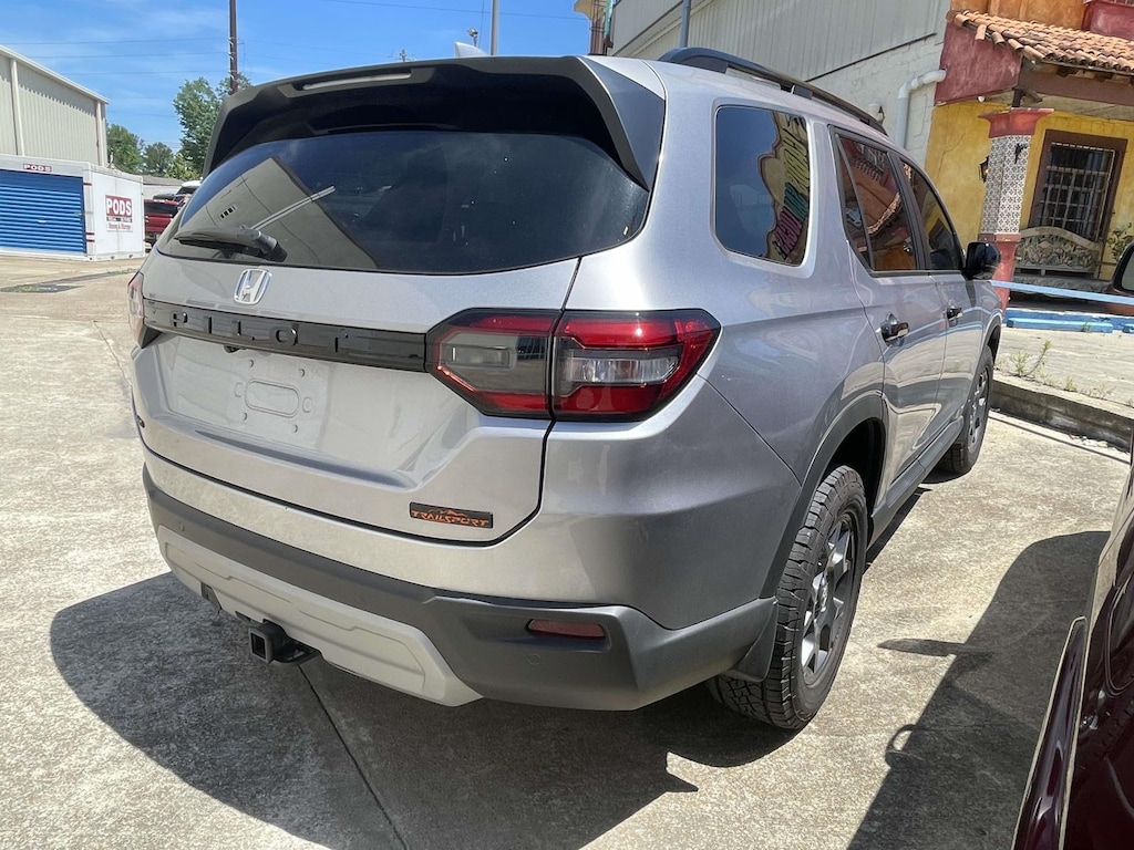 Certified 2025 Honda Pilot TrailSport AWD Sport Utility