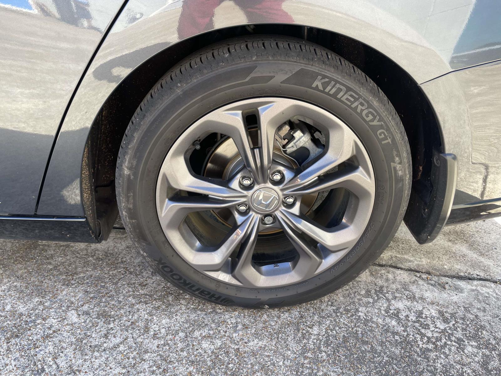 Used 2025 Honda Accord Hybrid EX-L SEDAN Car