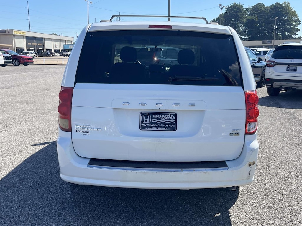 Used 2014 Dodge Grand Caravan Wgn SXT Mini-van, Passenger
