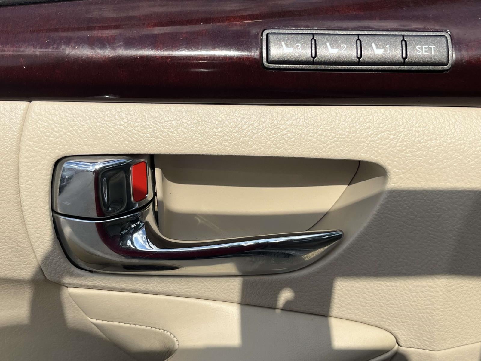 2015 Lexus LX 570 - Photo 15