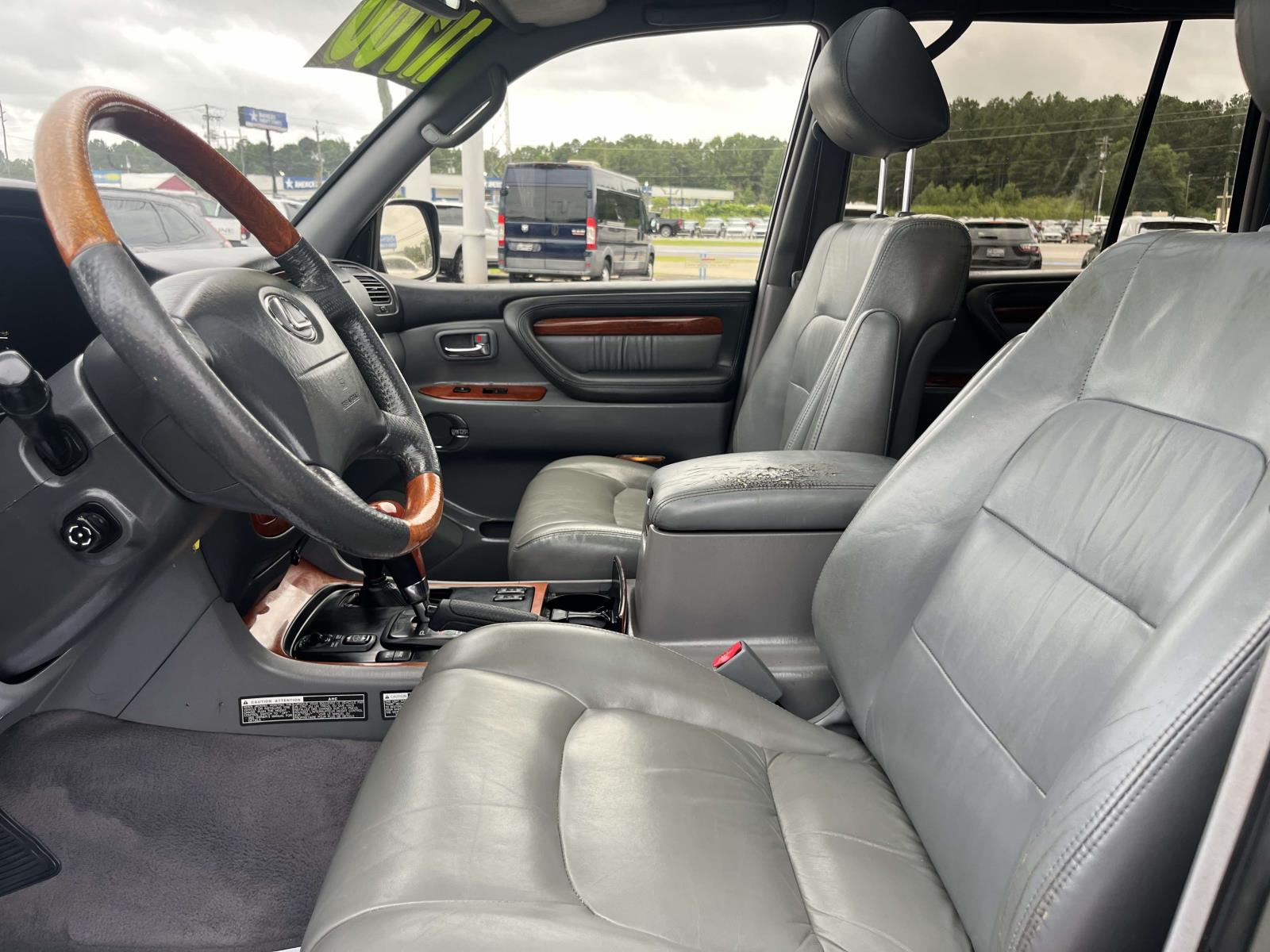 2002 Lexus LX 470 - Photo 15