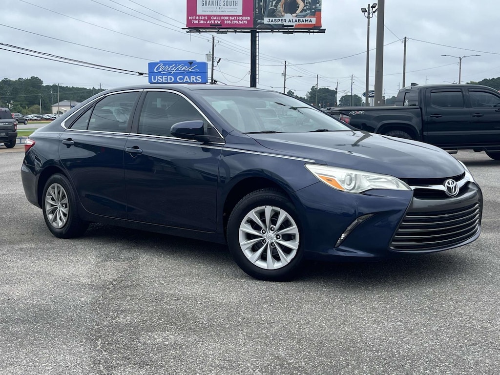 Used 2017 Toyota Camry LE Auto (Natl) Car