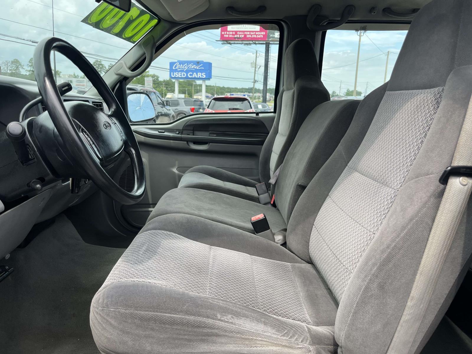 2002 Ford F-250 Super Duty XLT - Photo 15
