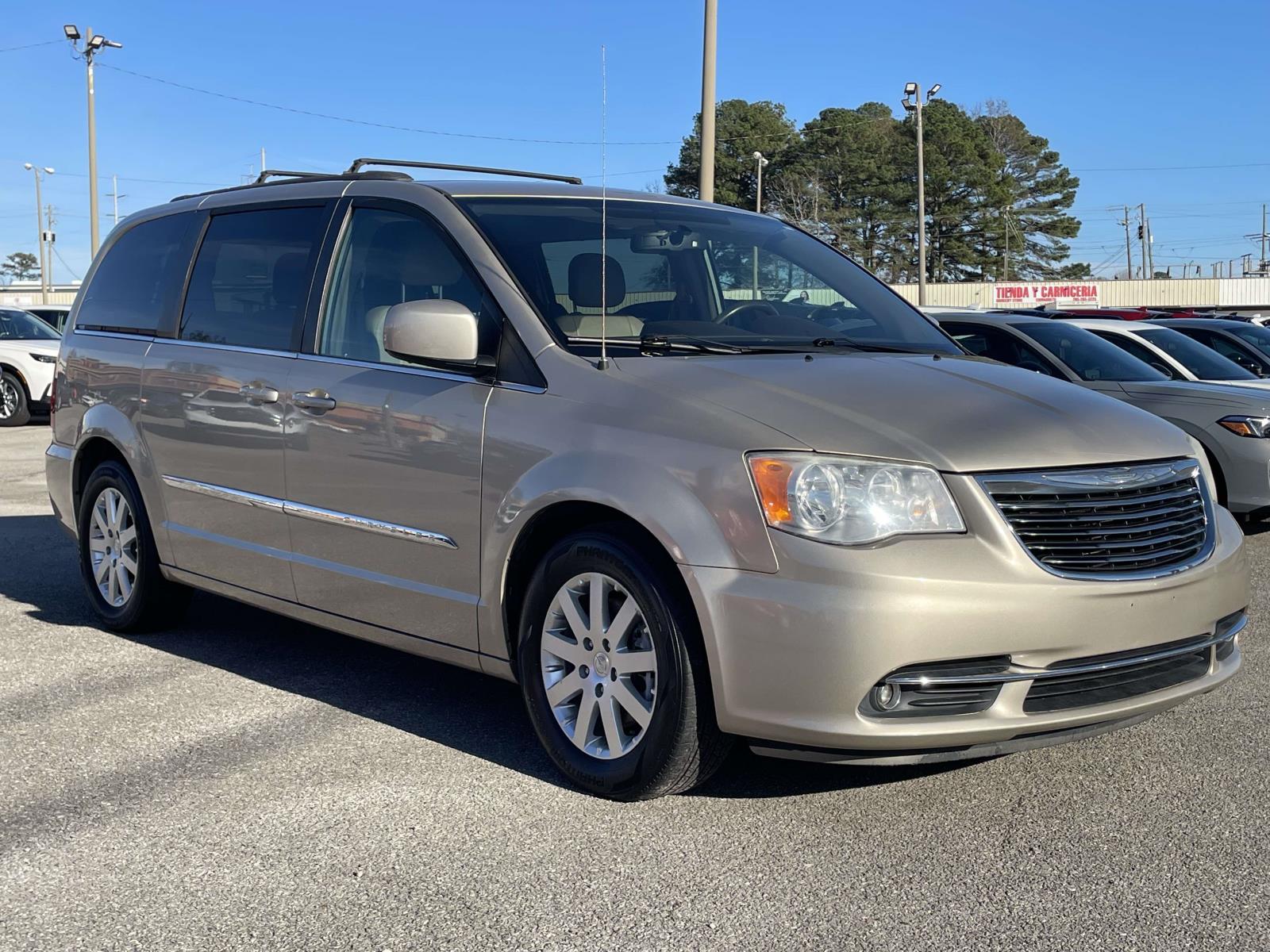 2013 Chrysler Town & Country Touring