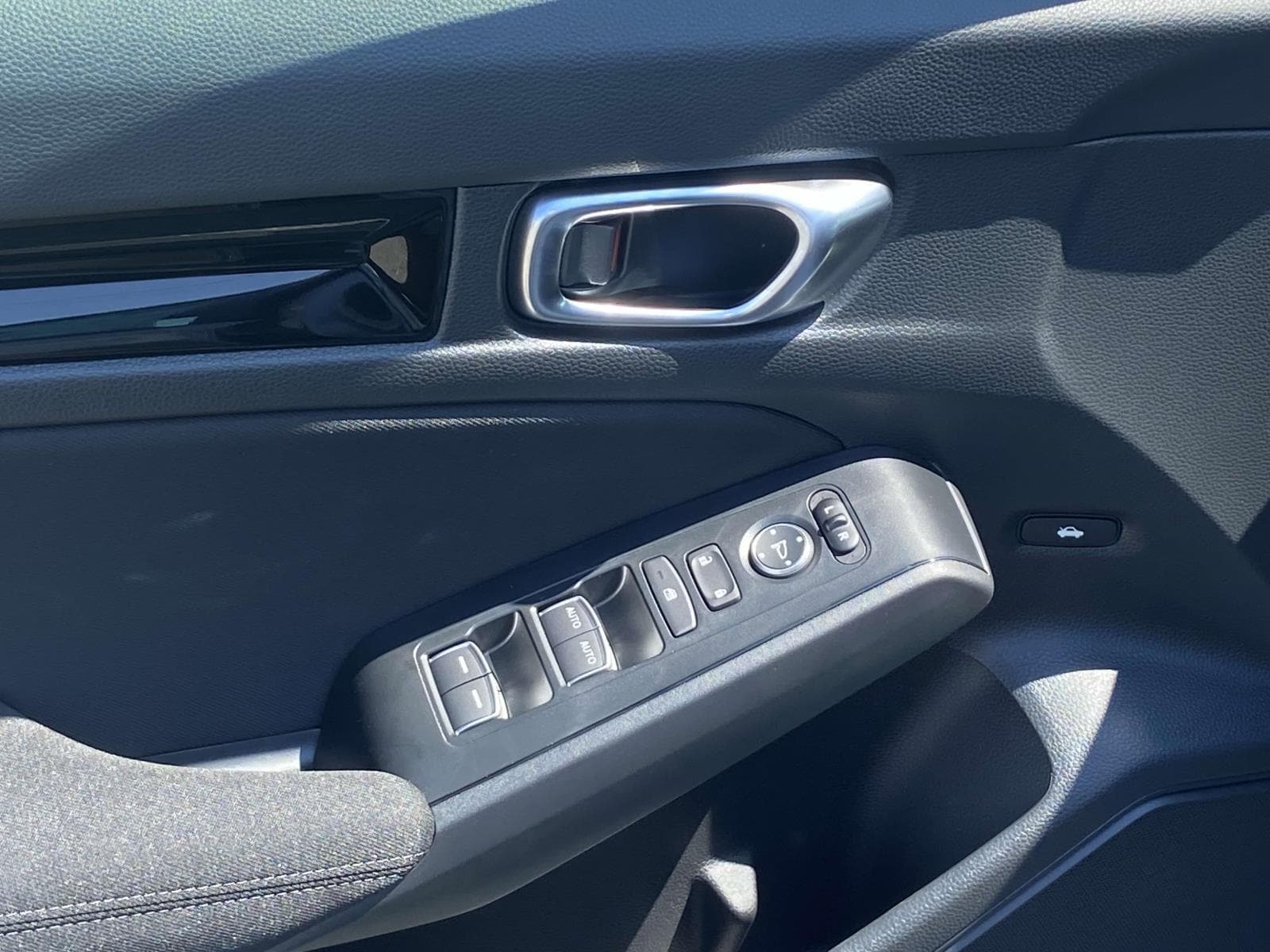 2026 Honda Civic Sport - Photo 14