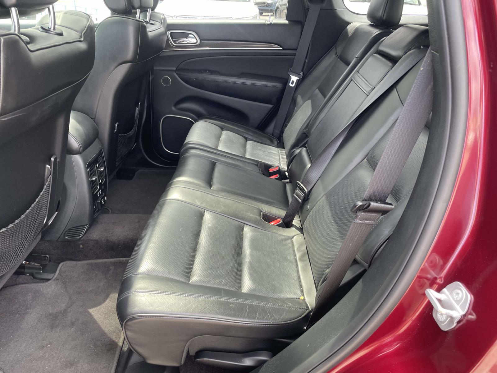 2018 Jeep Grand Cherokee Overland - Photo 8
