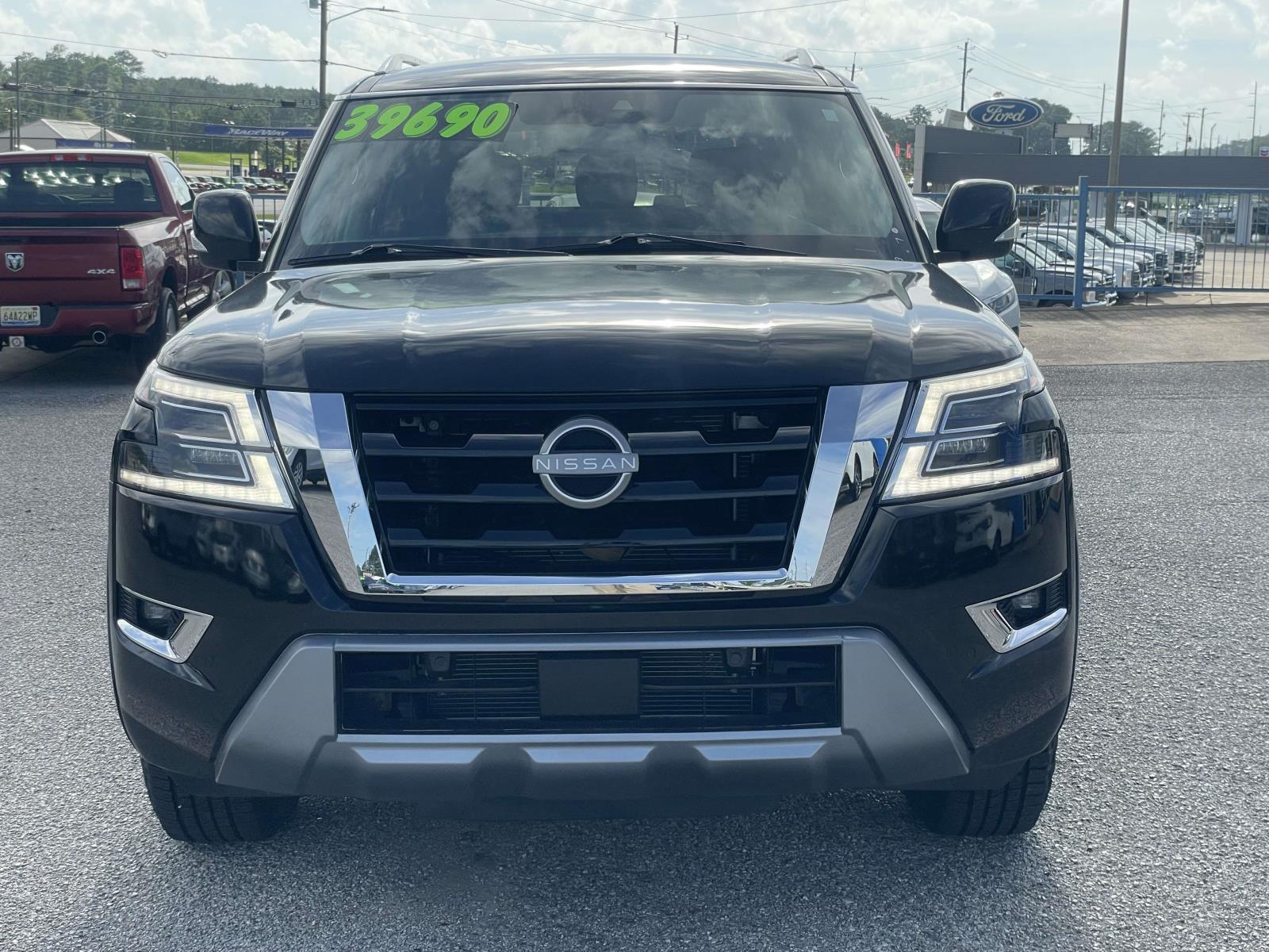 2024 Nissan Armada SV - Photo 6
