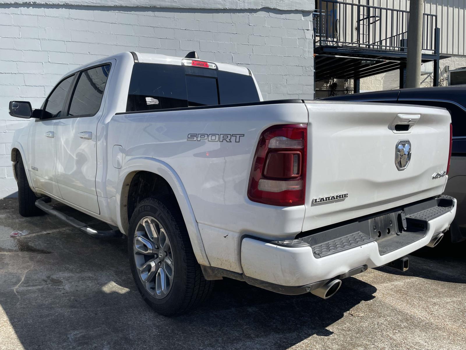 2020 Ram 1500 Laramie photo 2