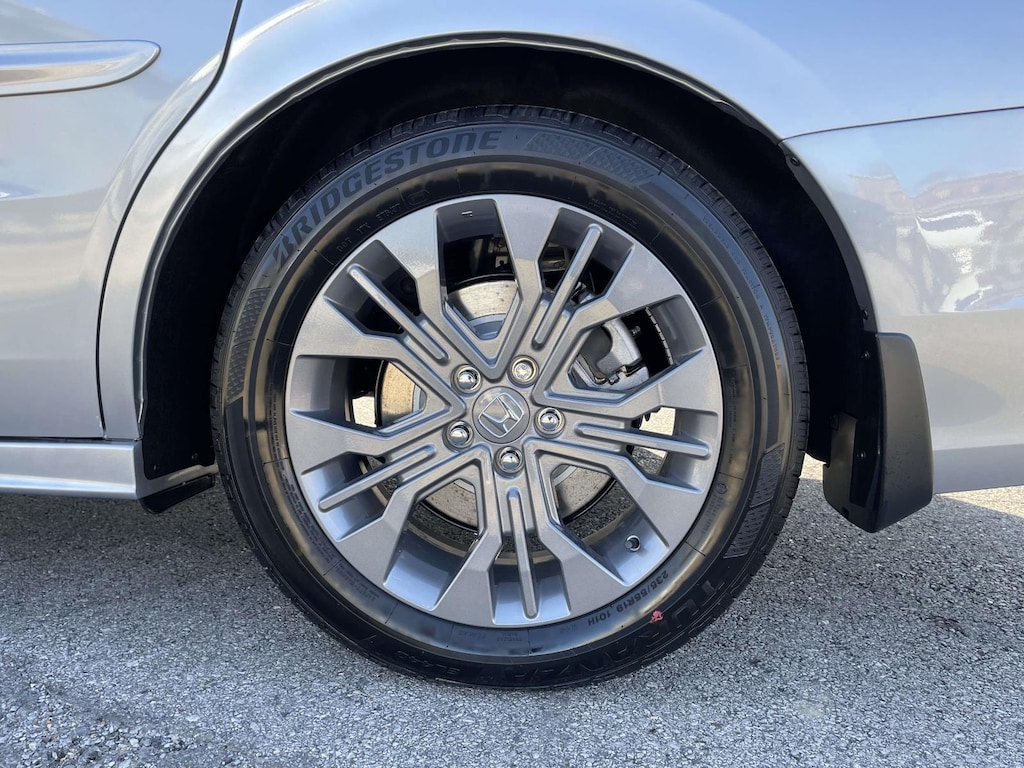 New 2026 Honda Odyssey Touring Auto Van Passenger