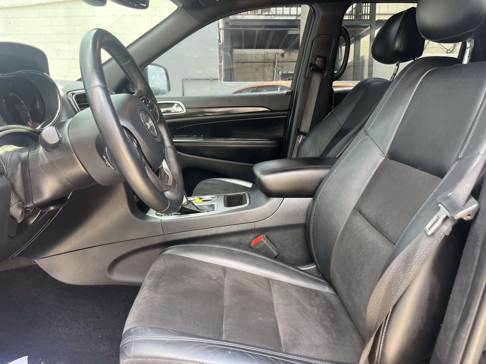 2019 Jeep Grand Cherokee Altitude - Photo 16