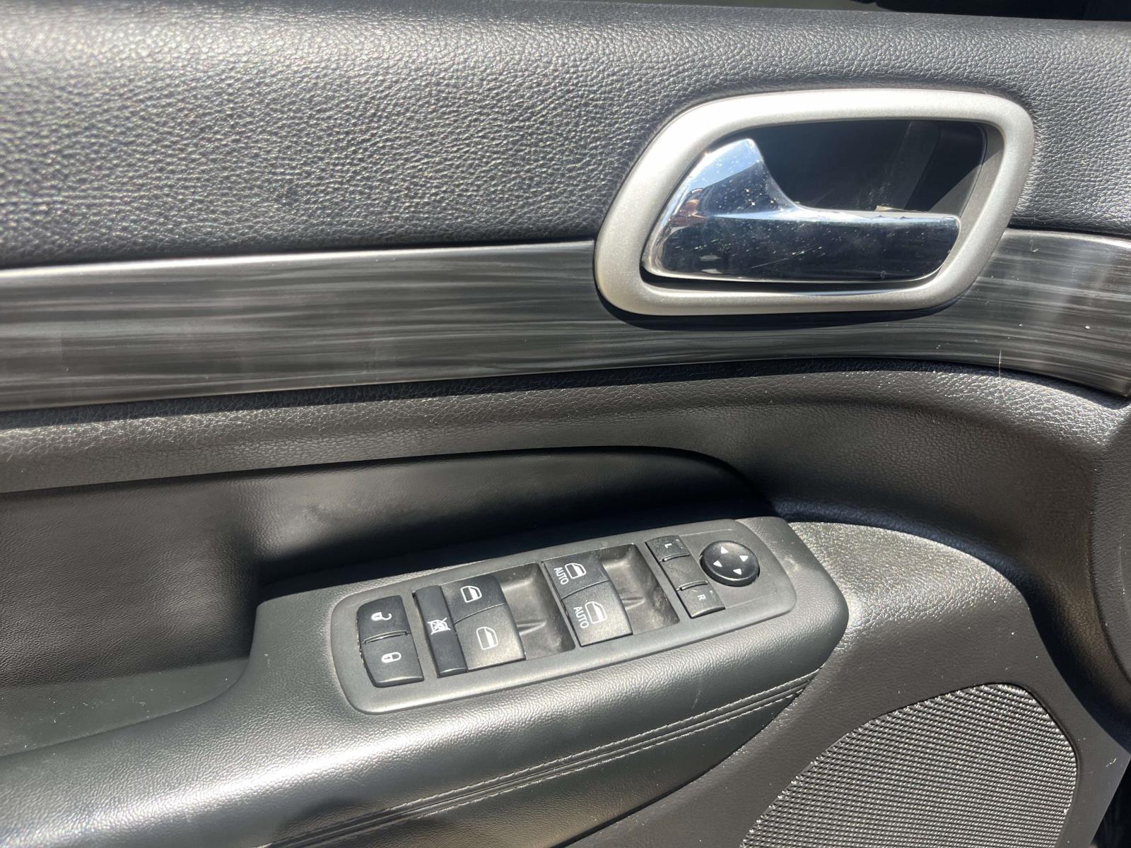 2019 Jeep Grand Cherokee Altitude - Photo 14