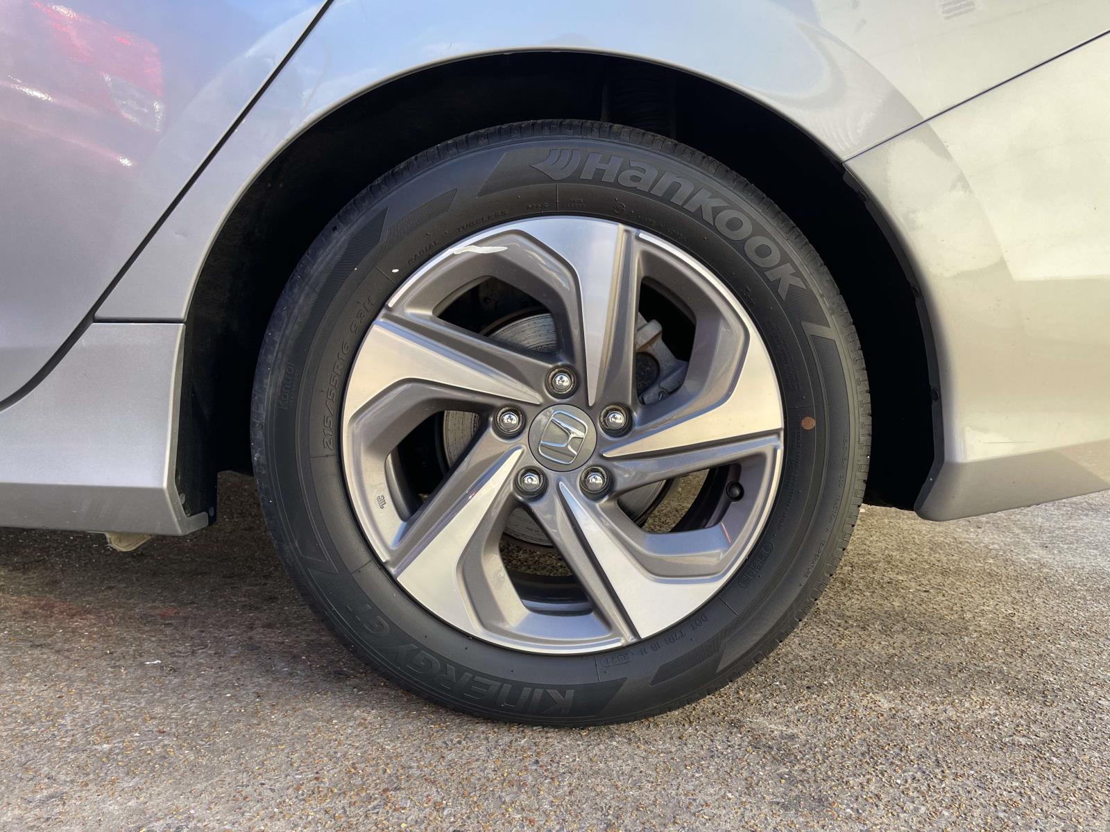 2020 Honda Insight EX photo 3