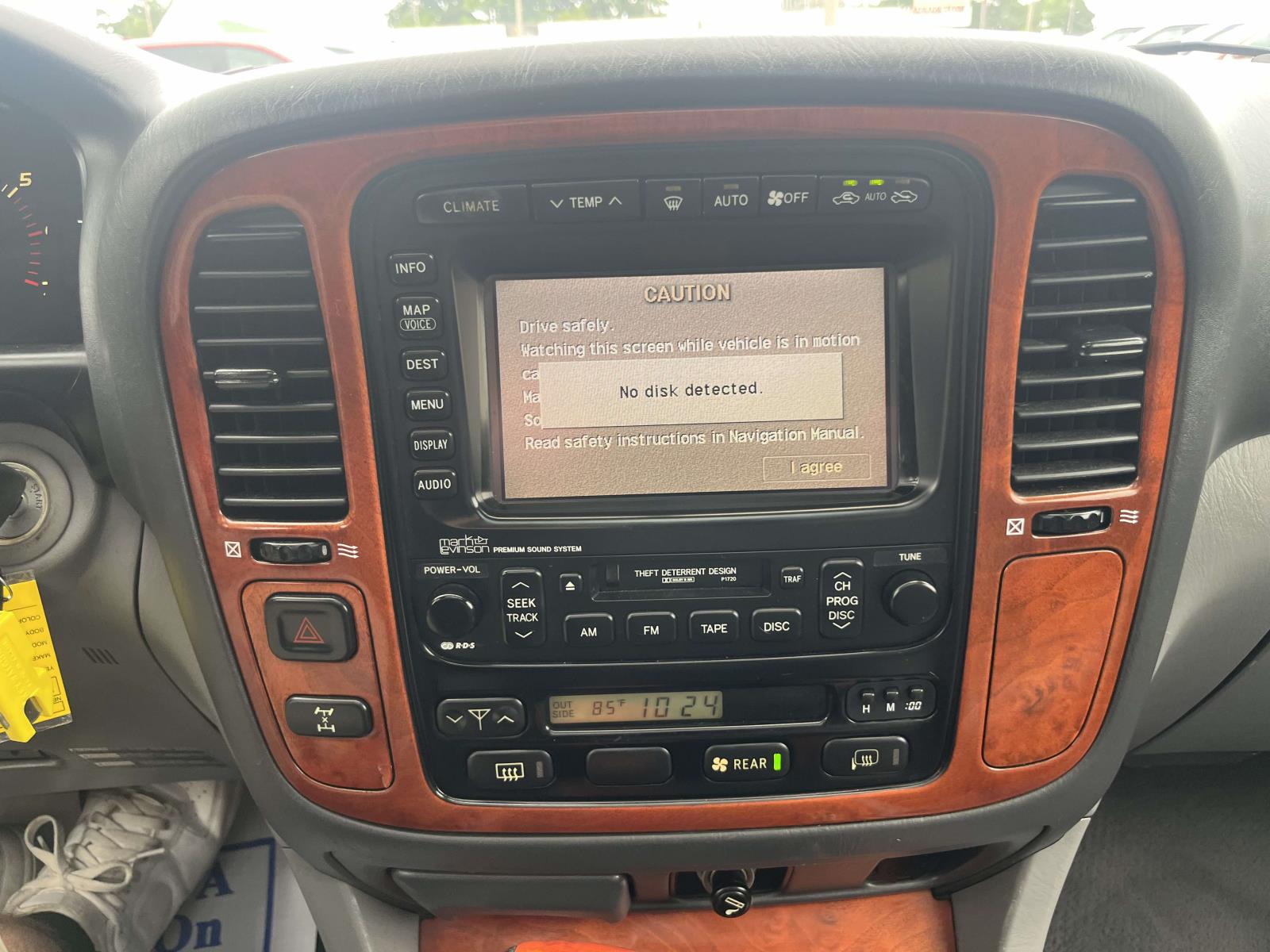 2002 Lexus LX 470 - Photo 18