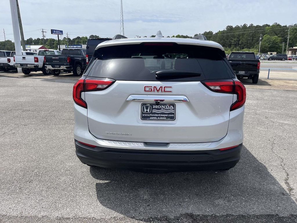 Used 2020 GMC Terrain FWD SLE Sport Utility