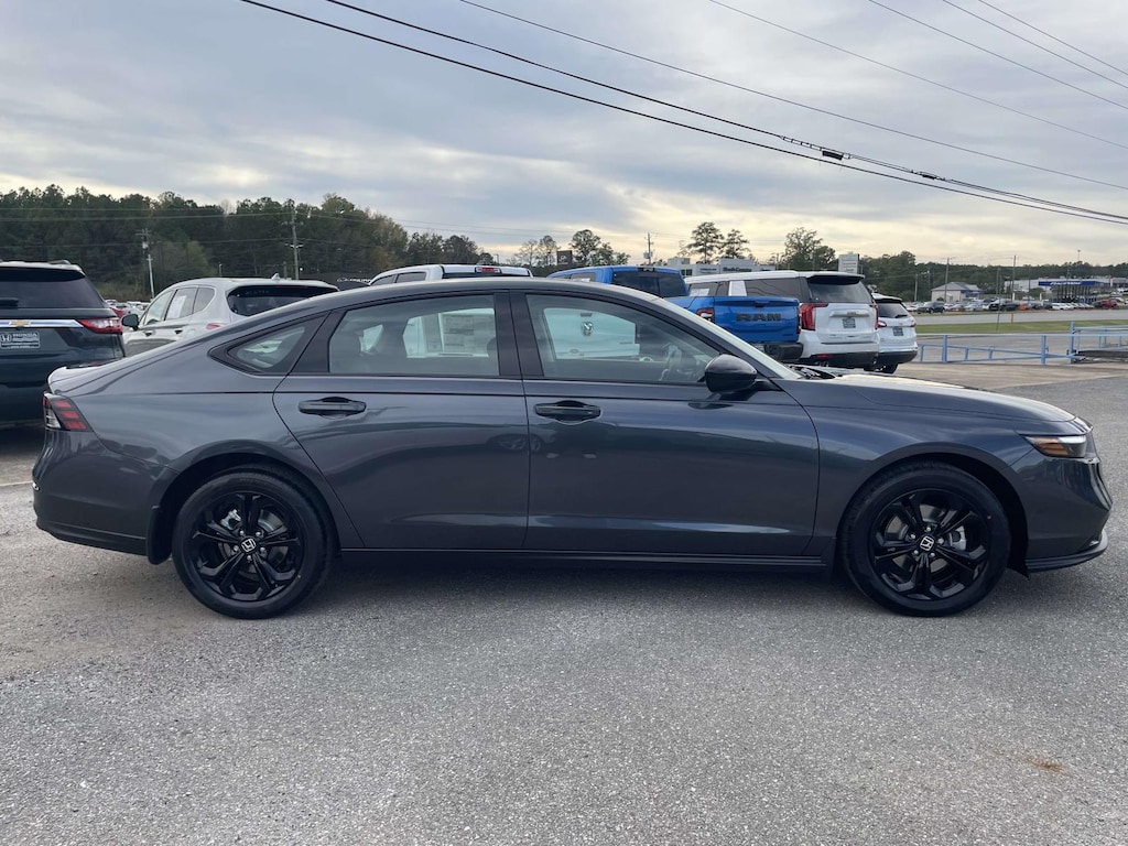 New 2025 Honda Accord SE CVT Sedan